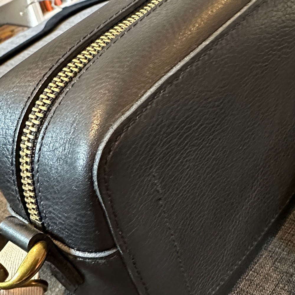 Madewell Transport Camera Bag - Picture 15 of 16